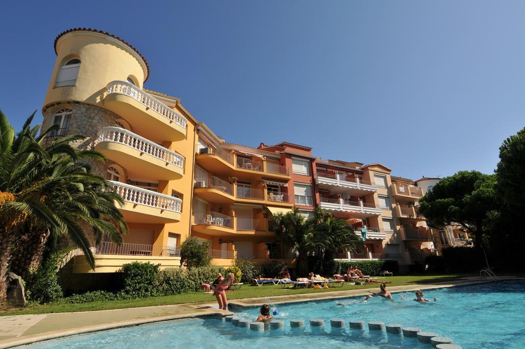 Bertur Gran Reserva Comte Empuries Empuriabrava Bagian luar foto