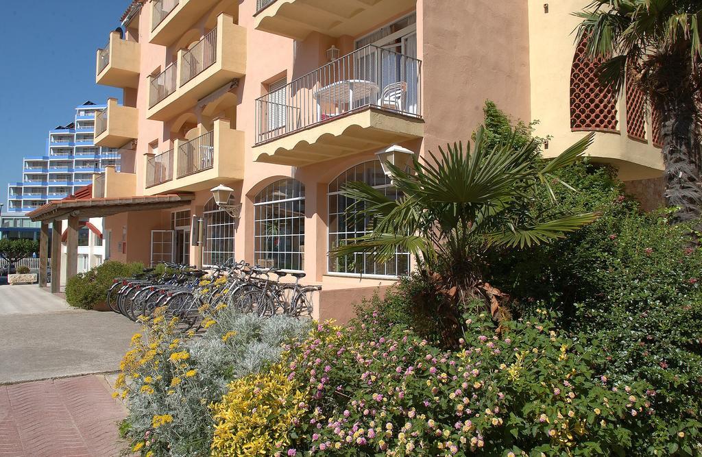 Bertur Gran Reserva Comte Empuries Empuriabrava Bagian luar foto