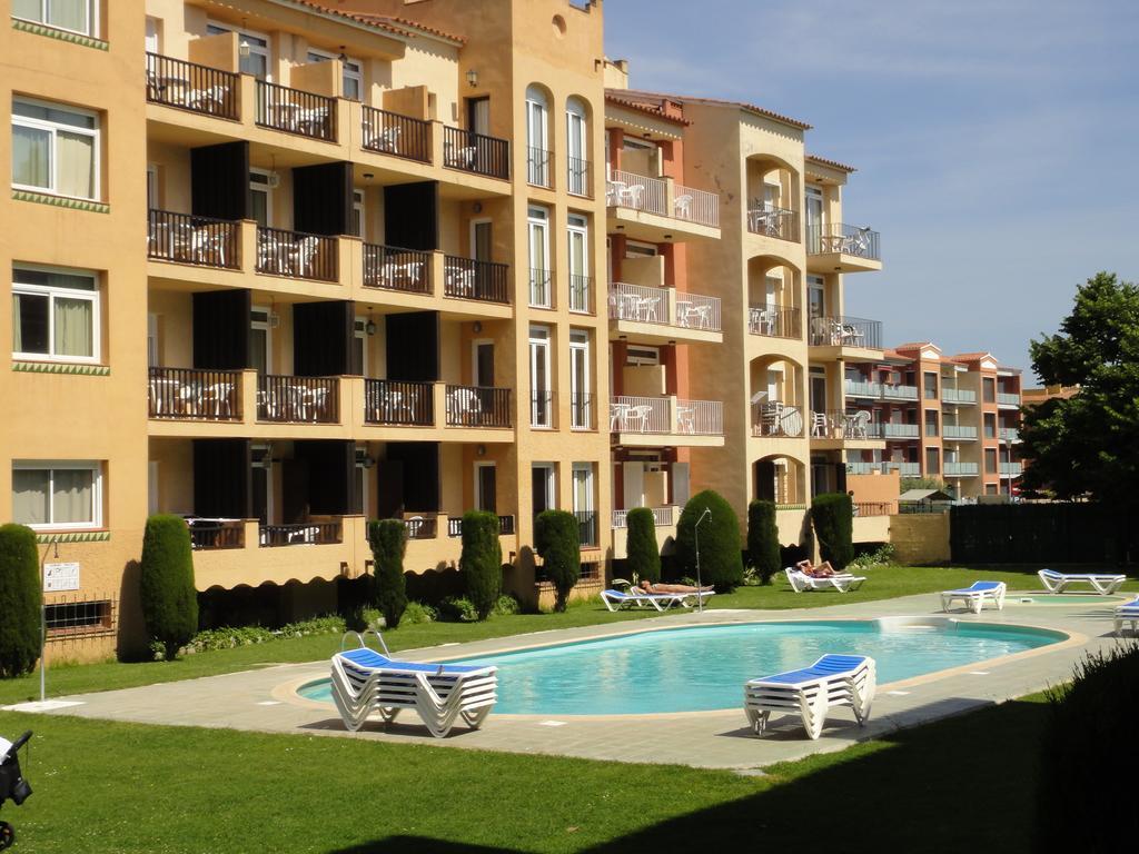 Bertur Gran Reserva Comte Empuries Empuriabrava Bagian luar foto