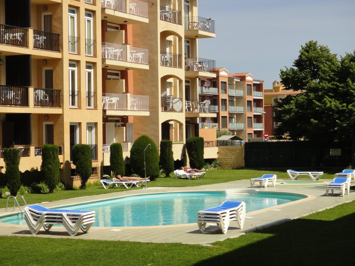Bertur Gran Reserva Comte Empuries Empuriabrava Bagian luar foto
